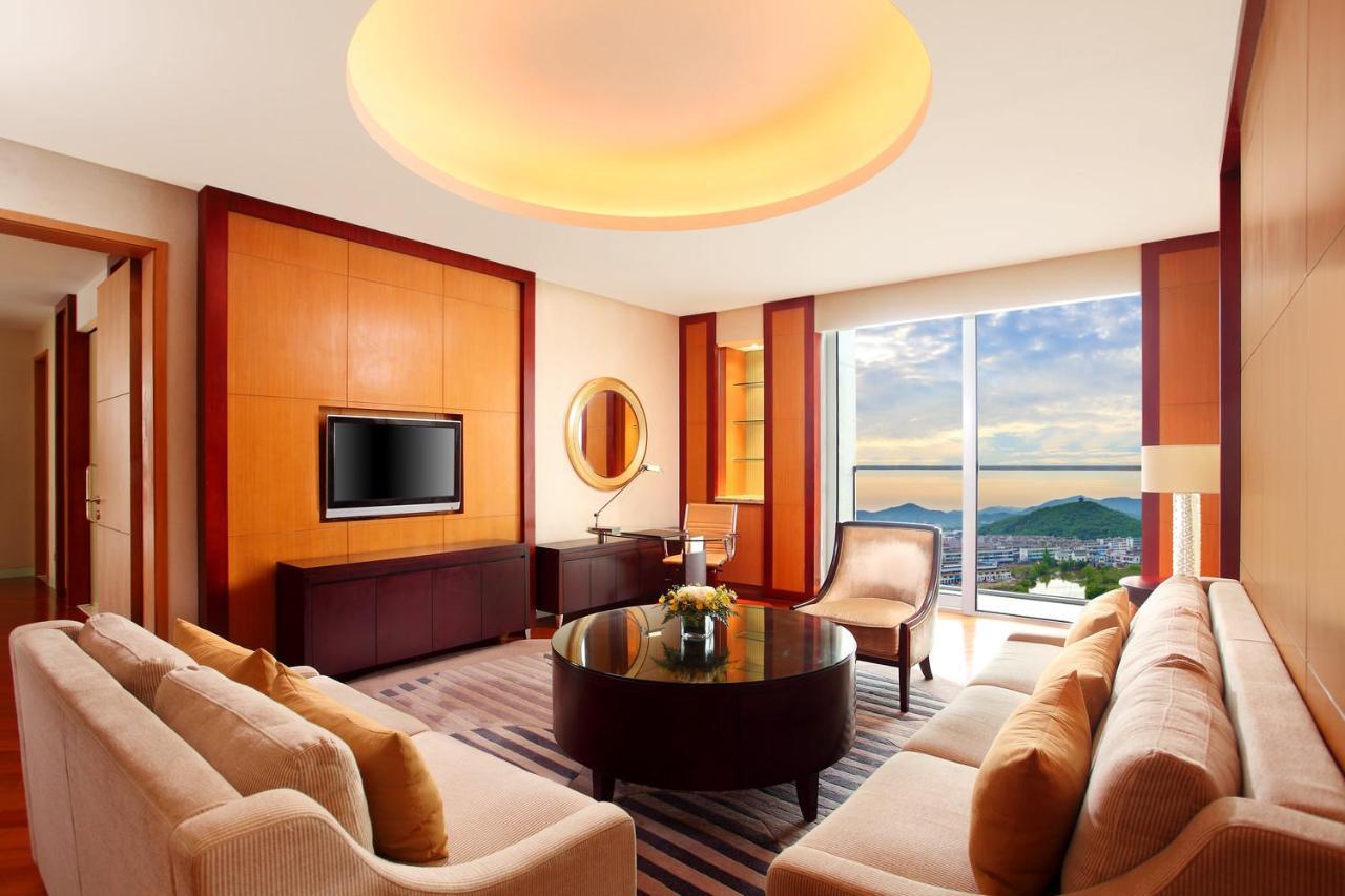 Sheraton Zhoushan Hotel Exterior photo